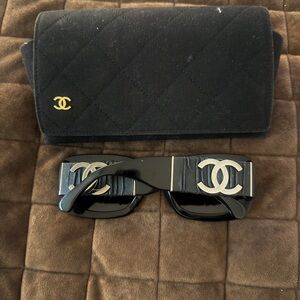 Authentic CHANEL Black Sunglasses